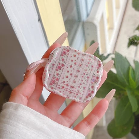 CUTECASE Airpods 5 対応ケース ヴィンテージローズ柄 Airpodspro3/2/カバー Airpods4/3 ストライプ カラビナ付きCM6784