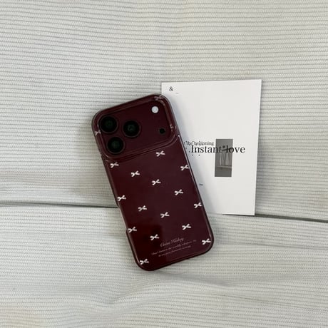 CUTECASE バーガンディ リボン柄 iPhone18Pro/18ProMaxケース オトナ可愛い 艶感 iPhone17/16/15カバー トレンドファッションCM6829