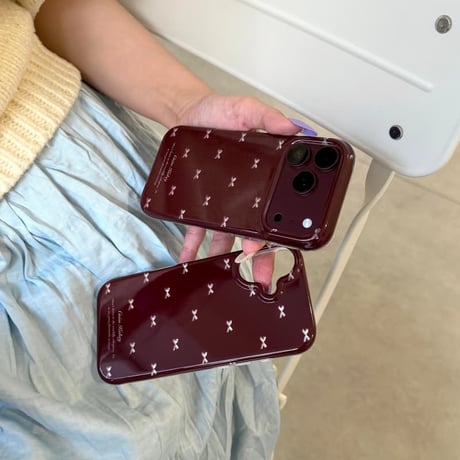 CUTECASE バーガンディ リボン柄 iPhone18Pro/18ProMaxケース オトナ可愛い 艶感 iPhone17/16/15カバー トレンドファッションCM6829