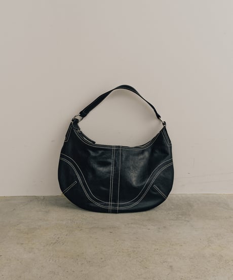 STITCH CURVE BAG