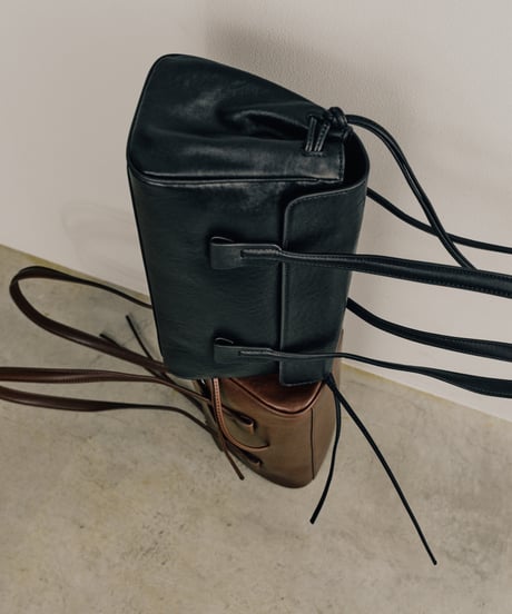 LEATHER FLAP SHOULDER BAG