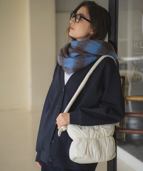 PADDED GATHERED BUCKET BAG