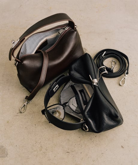 HANDLE DETAIL LUNCHBOX BAG