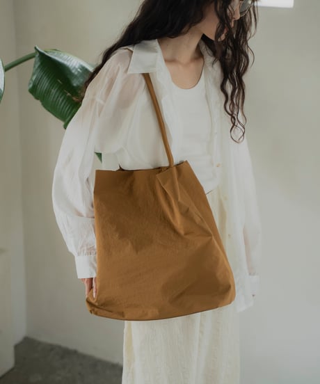 OXFORD SHOULDER BUCKET BAG