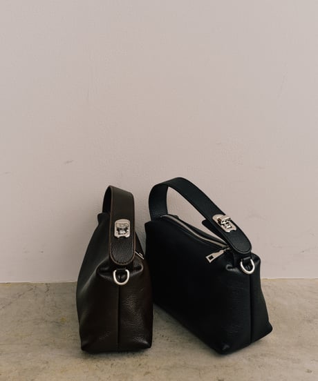 HANDLE DETAIL LUNCHBOX BAG