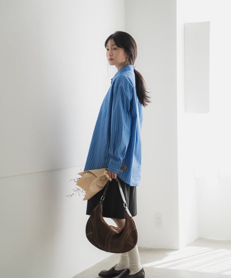 STITCH CURVE BAG