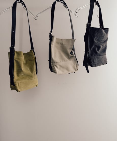 CANVAS BUCKET BAG
