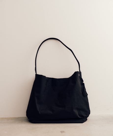 OXFORD SHOULDER BUCKET BAG