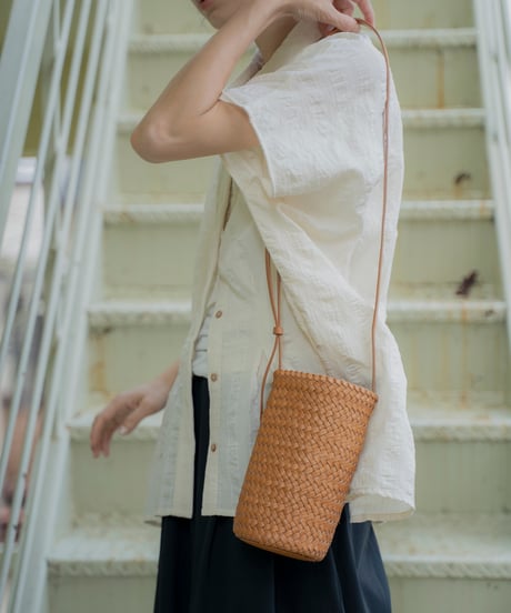 ESSENTIAL MINI BUCKET BAG