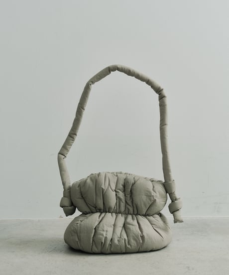 PADDED GATHERED BUCKET BAG