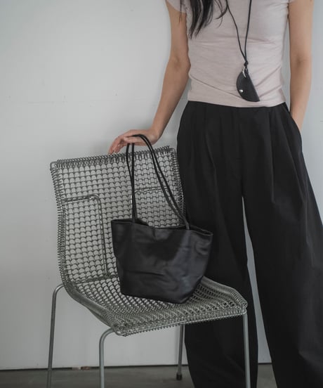 RELAXED LAMBSKIN BAG