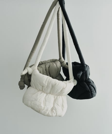 PADDED GATHERED BUCKET BAG