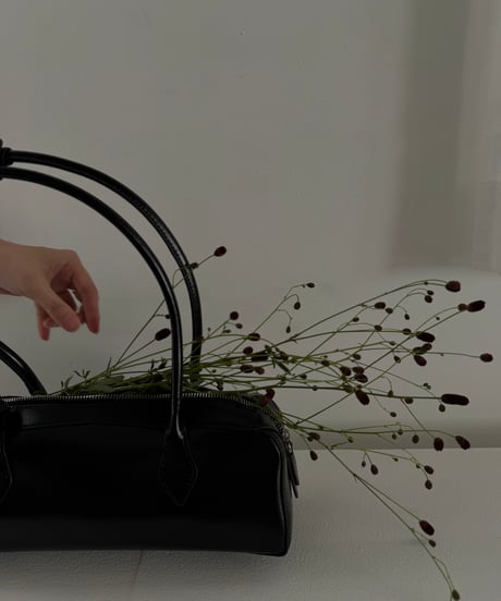 THE BAGUETTE SHOULDER BAG