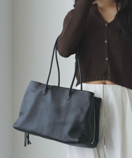 LARGE LEATHER CARRY BAG