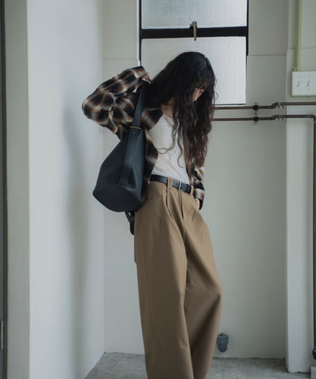 ONE HANDLE BUCKET BAG