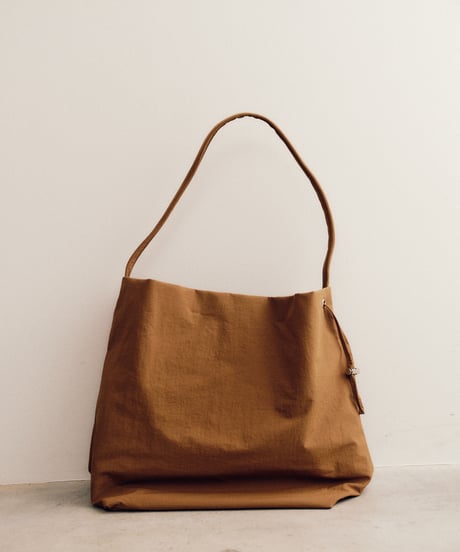 OXFORD SHOULDER BUCKET BAG