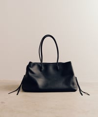LARGE LEATHER CARRY BAG