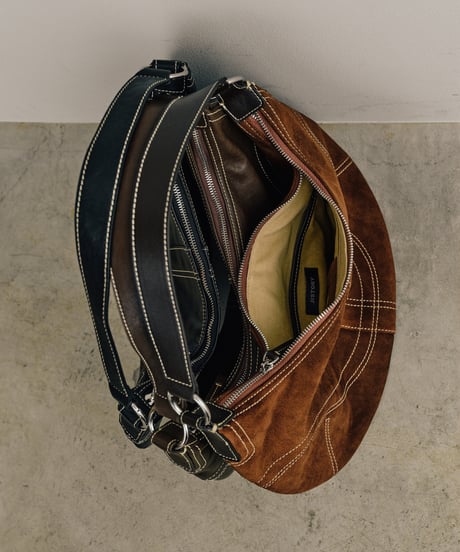 STITCH CURVE BAG
