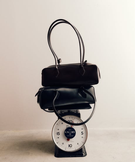 THE BAGUETTE SHOULDER BAG