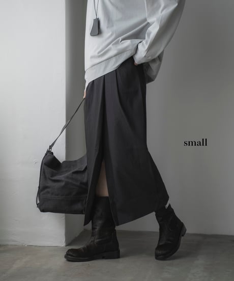 CANVAS BUCKET BAG