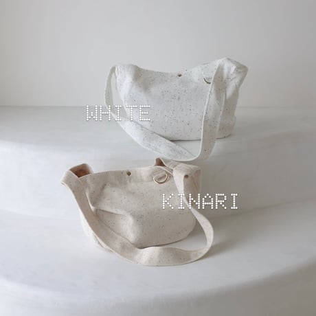 Airy shoulder bag