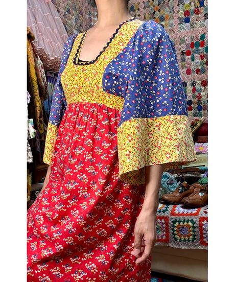70s young innocent flower cotton dress