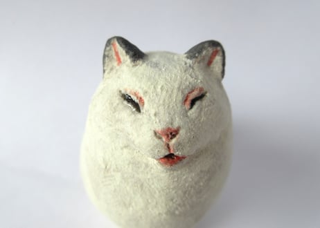 イキモノ雑貨 豆福堂 猫の置物13 黒ブチ猫