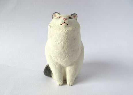 イキモノ雑貨 豆福堂 猫の置物14 黒ブチ猫