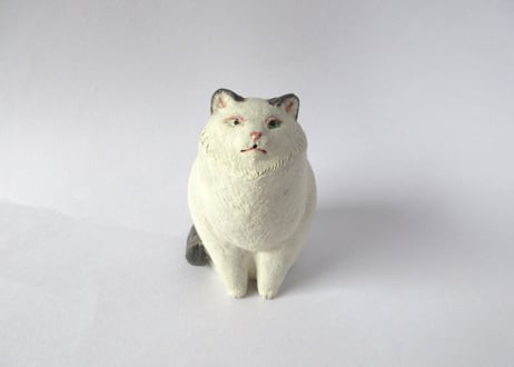 イキモノ雑貨 豆福堂 猫の置物14 黒ブチ猫