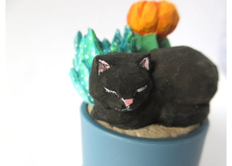 あたり工房　木彫り猫の小物入れ小 ＊黒猫