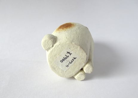 イキモノ雑貨 豆福堂 うさぎの置物２ 白×茶