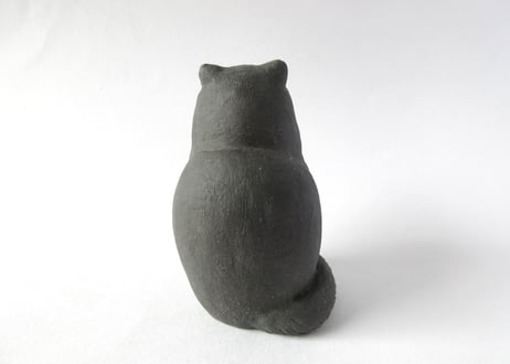 イキモノ雑貨 豆福堂 猫の置物2 ハチワレ猫