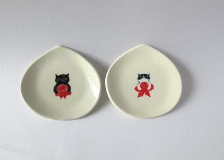みなかわねこ　ねこの豆皿 黒猫／ハチワレ猫