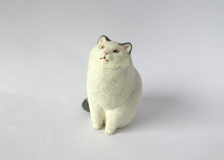 イキモノ雑貨 豆福堂 猫の置物14 黒ブチ猫