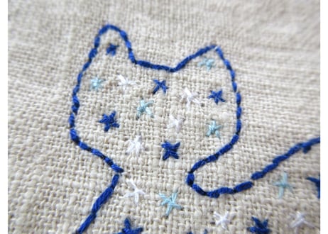ねこ刺繍＊リネンの手提げ＊ブルー