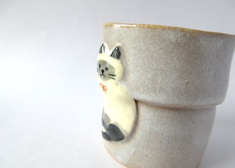 近藤佳寿子 巻きカップ＊白＆グレーねこ