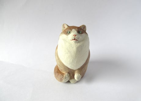 イキモノ雑貨 豆福堂 猫の置物１１ 茶ハチワレ猫