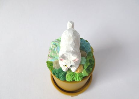 あたり工房　木彫り猫の小物入れ小 ＊白猫