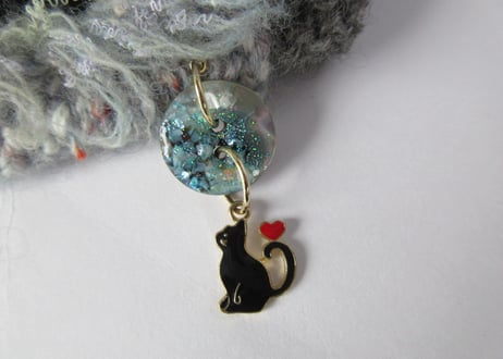 AtelierHASU　手編みのニット帽 グレー＆黒猫