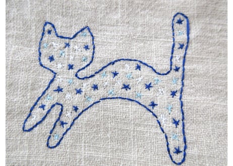 ねこ刺繍＊リネンの手提げ＊ブルー