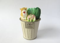 あたり工房　木彫り猫の小物入れ ＊茶白猫