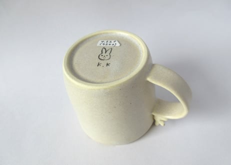 近藤佳寿子 うさぎのりマグカップ