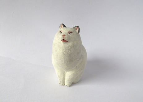 イキモノ雑貨 豆福堂 猫の置物13 黒ブチ猫
