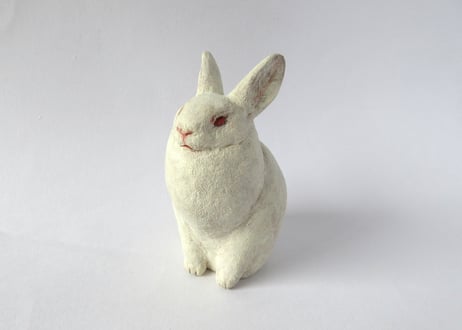 イキモノ雑貨 豆福堂 うさぎの置物５ 白うさぎ