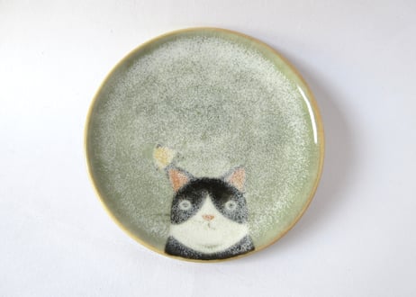 ひのもと工作室 大野和世ねこの小皿 ハチワレ１
