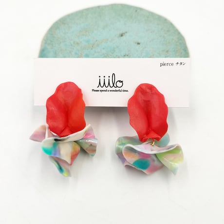 iiilo　ピアス