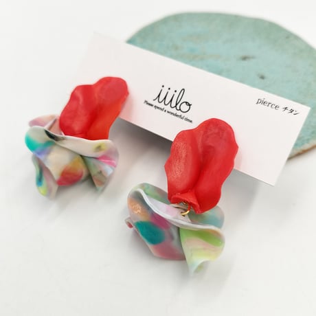 iiilo　ピアス