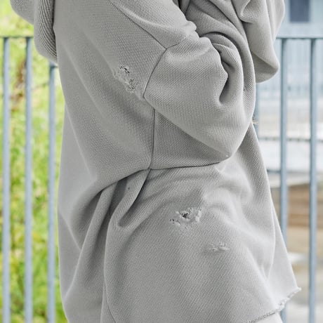 DISTRESSED OUTSIDE SEAM HOODIE /DUST GRAY