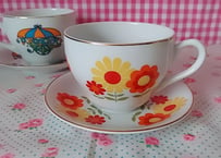 お花ポップなスープカップ＆ソーサー🌼*･