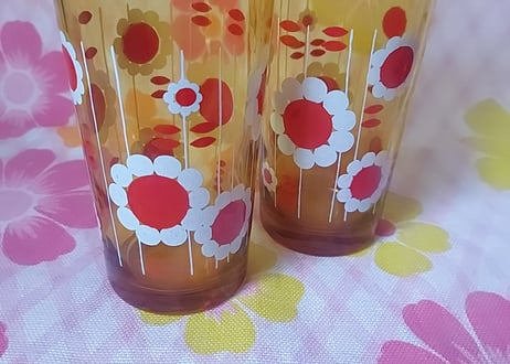 アデリア・アンバーお花グラス